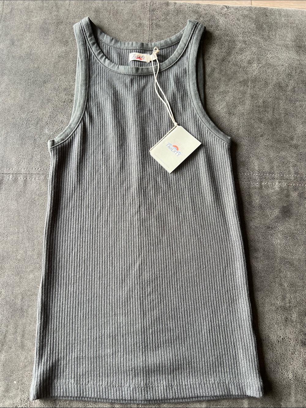 NEW! Women’s Faherty Ribbed Tank Top. Faded black. XS.